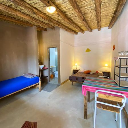 Arbol Tilcara Hostel Bagian luar foto