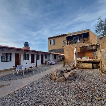 Arbol Tilcara Hostel Bagian luar foto
