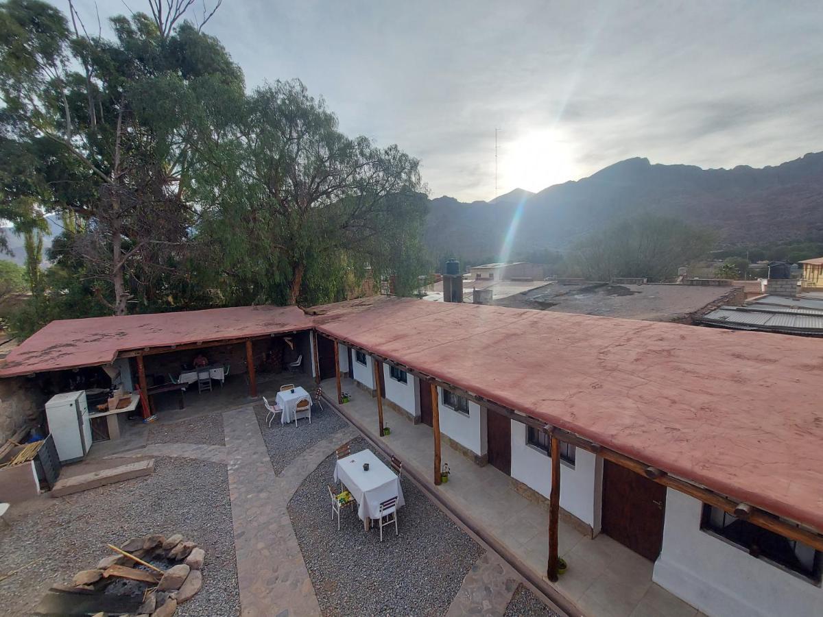 Arbol Tilcara Hostel Bagian luar foto