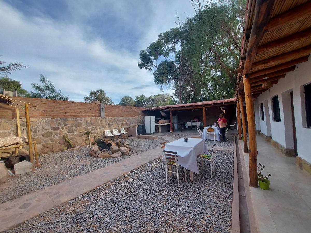 Arbol Tilcara Hostel Bagian luar foto