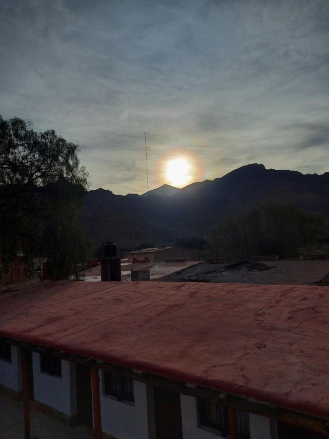 Arbol Tilcara Hostel Bagian luar foto