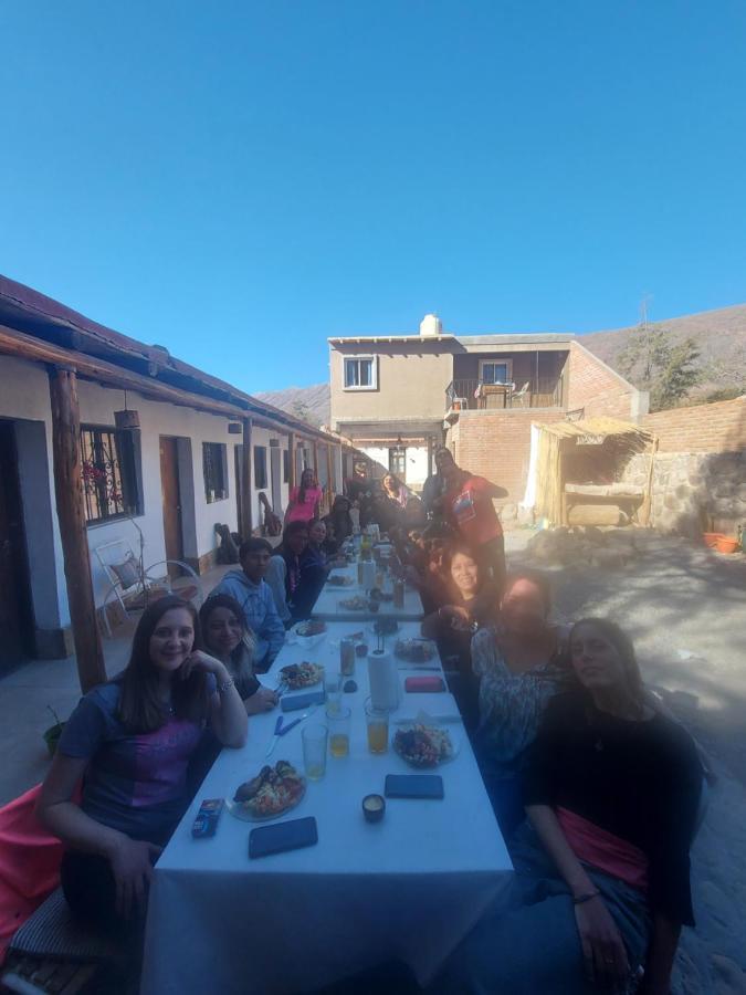 Arbol Tilcara Hostel Bagian luar foto